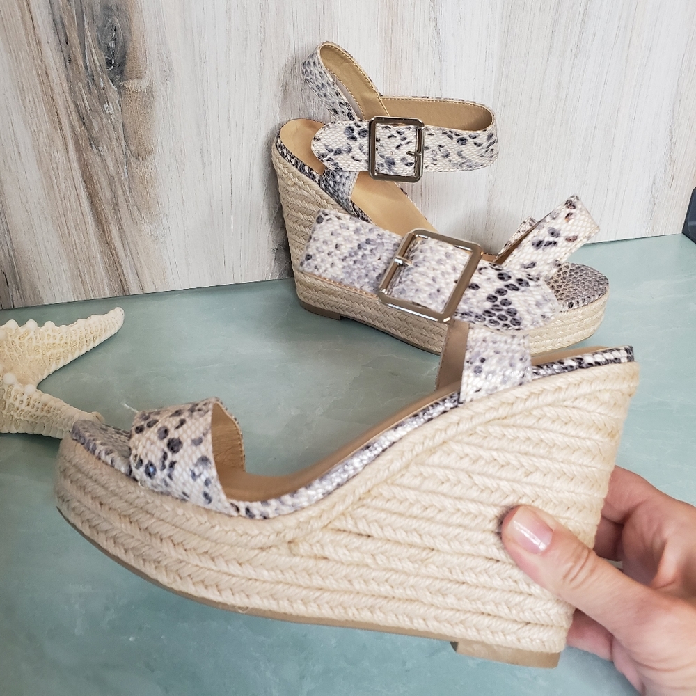 New! Beige Python Platform Wedge Espadrille Sandal - Picture 4 of 7